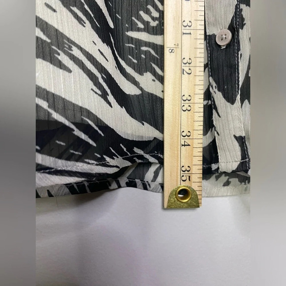 Express womens monochrome abstract 3/4 sleeve dress size medium black and white - Picture 9 of 16